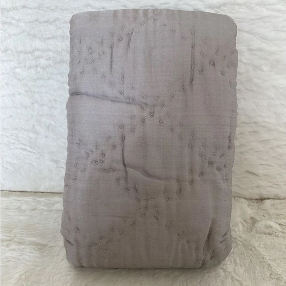 Hotel Collection Cotton/Silk Standard Pillowsham Quilted - Picture 4 of 8